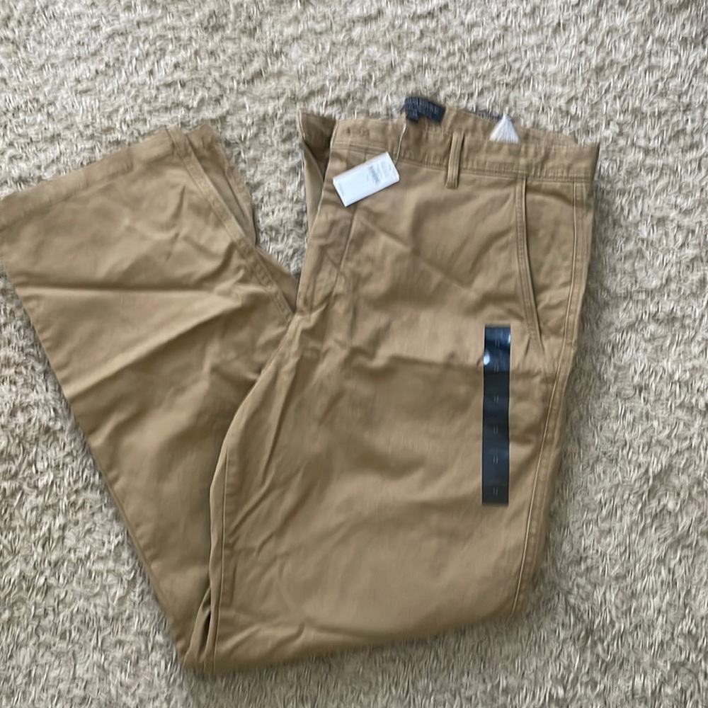 NWT Women’s Banana Republic Khaki Chinos